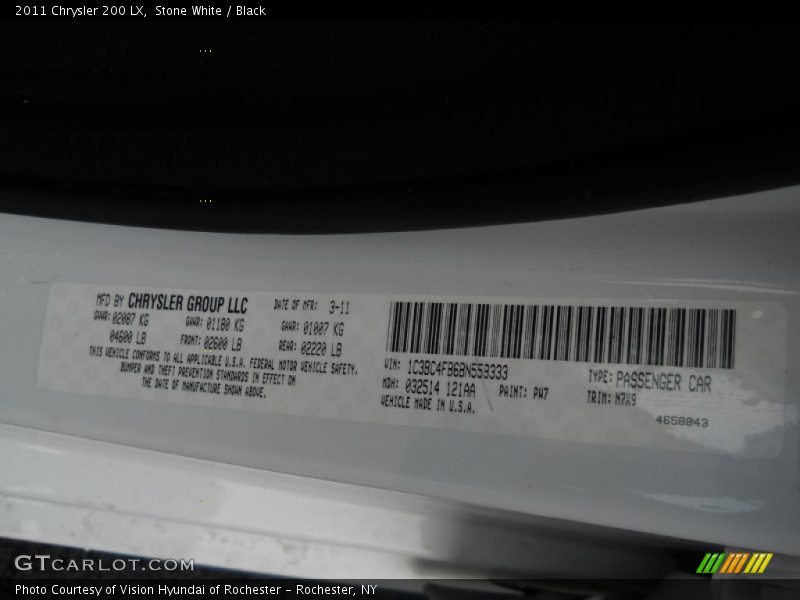 Stone White / Black 2011 Chrysler 200 LX