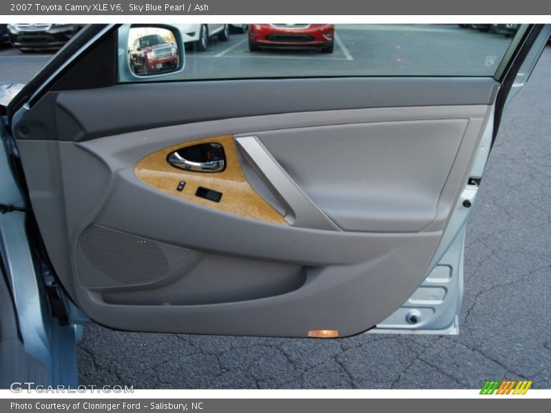 Sky Blue Pearl / Ash 2007 Toyota Camry XLE V6