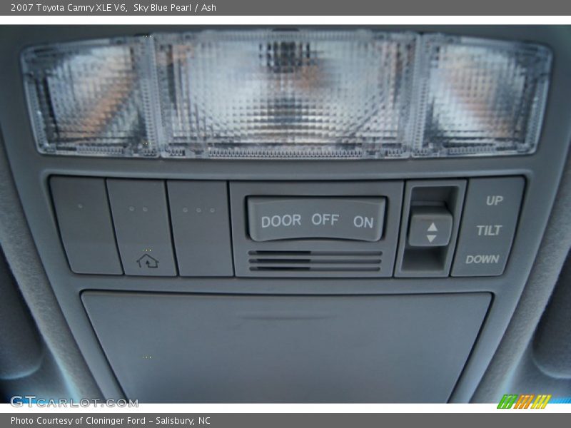 Sky Blue Pearl / Ash 2007 Toyota Camry XLE V6