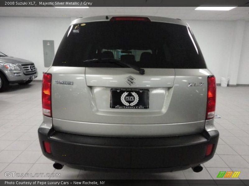 Majestic Silver Metallic / Grey 2008 Suzuki XL7