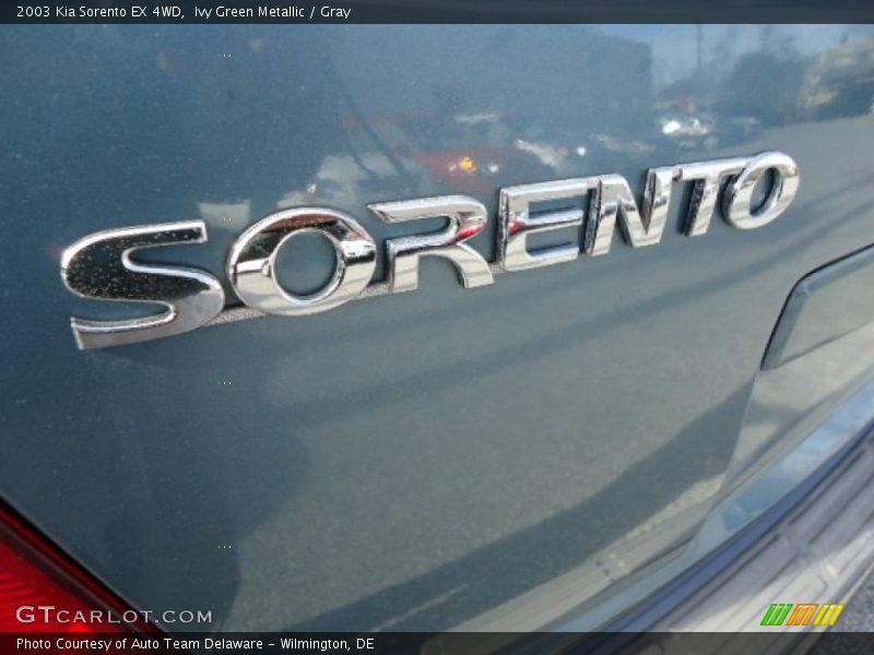 Ivy Green Metallic / Gray 2003 Kia Sorento EX 4WD