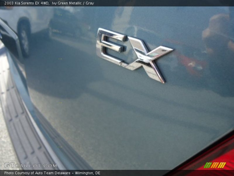 Ivy Green Metallic / Gray 2003 Kia Sorento EX 4WD