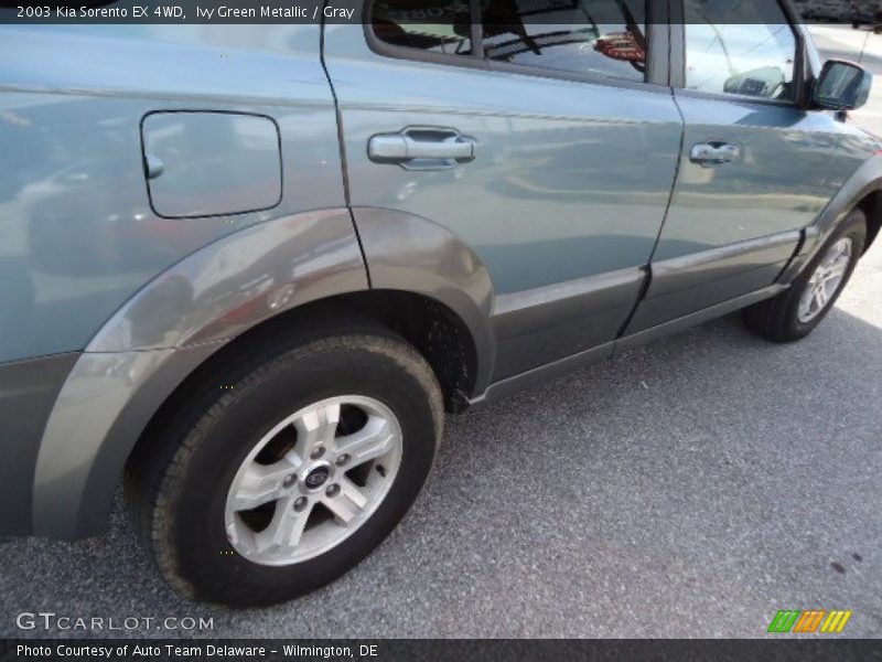Ivy Green Metallic / Gray 2003 Kia Sorento EX 4WD