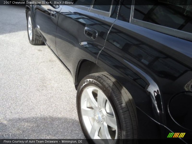 Black / Ebony 2007 Chevrolet TrailBlazer SS 4x4