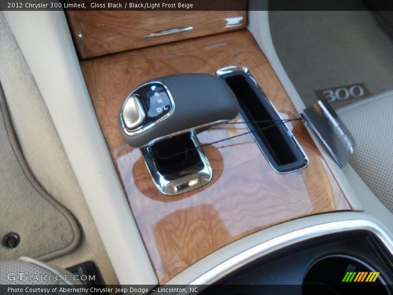 Gloss Black / Black/Light Frost Beige 2012 Chrysler 300 Limited