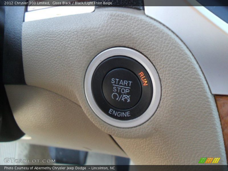 Gloss Black / Black/Light Frost Beige 2012 Chrysler 300 Limited
