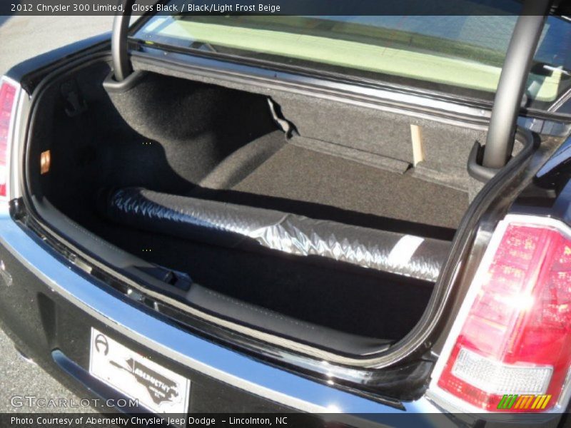 Gloss Black / Black/Light Frost Beige 2012 Chrysler 300 Limited