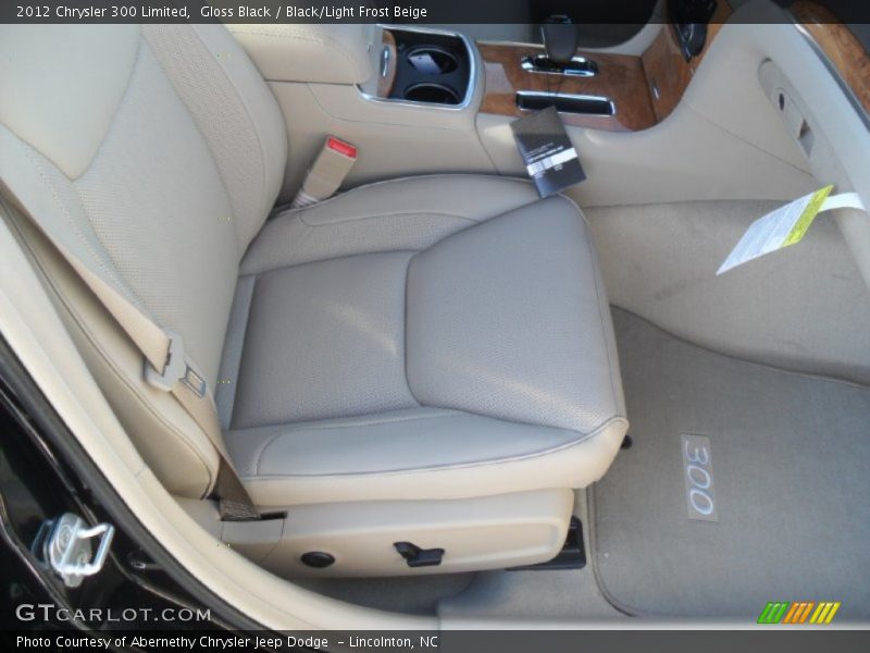 Gloss Black / Black/Light Frost Beige 2012 Chrysler 300 Limited