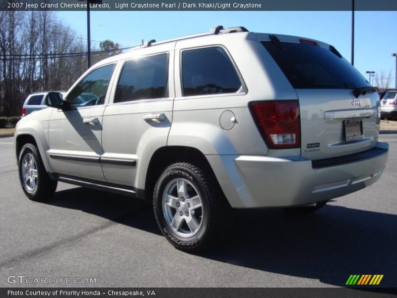 Light Graystone Pearl / Dark Khaki/Light Graystone 2007 Jeep Grand Cherokee Laredo