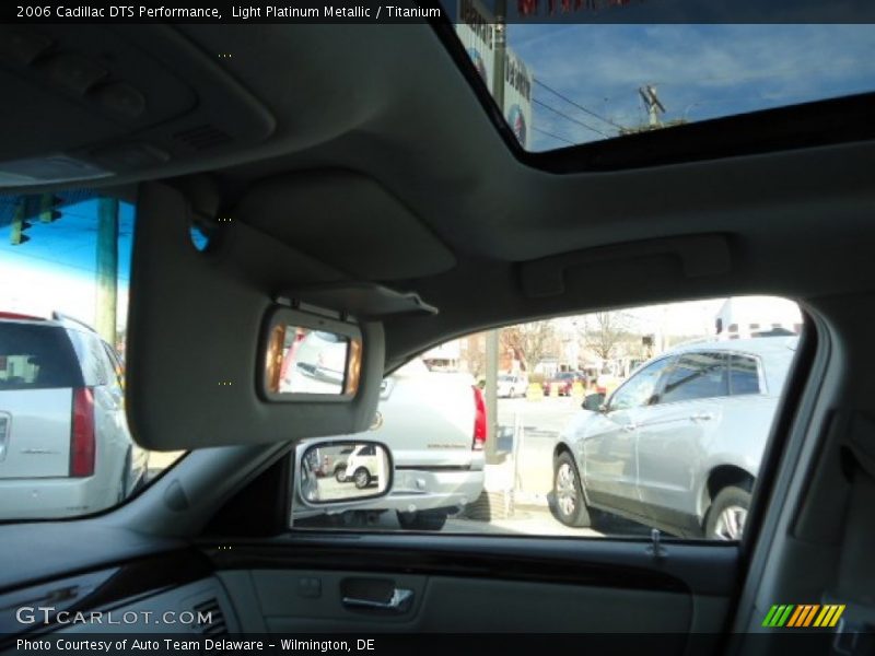 Light Platinum Metallic / Titanium 2006 Cadillac DTS Performance