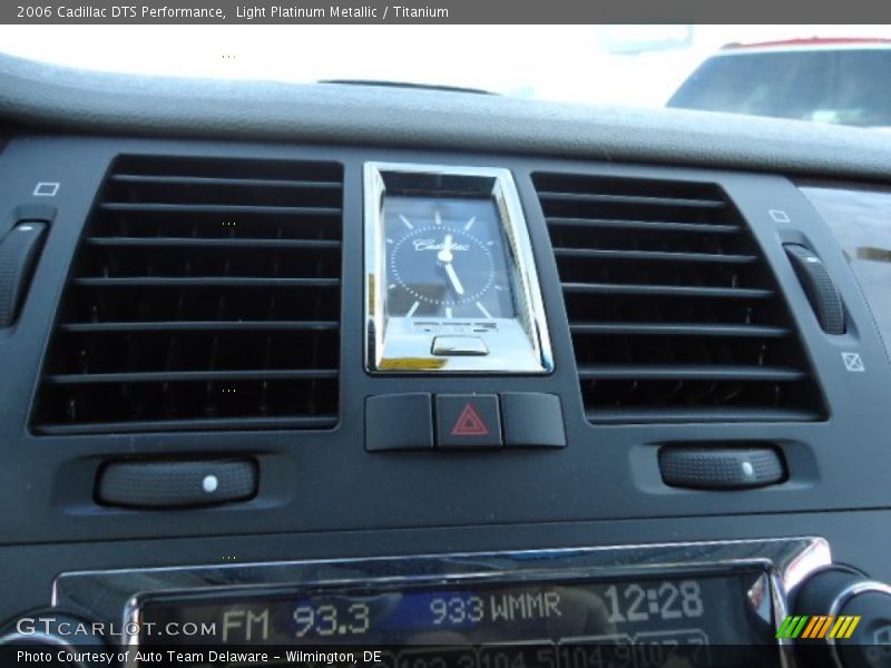 Light Platinum Metallic / Titanium 2006 Cadillac DTS Performance