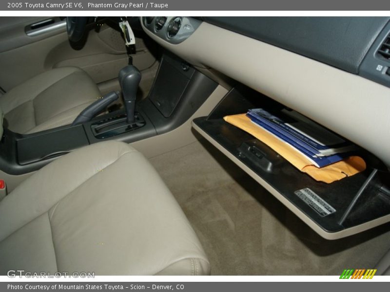 Phantom Gray Pearl / Taupe 2005 Toyota Camry SE V6