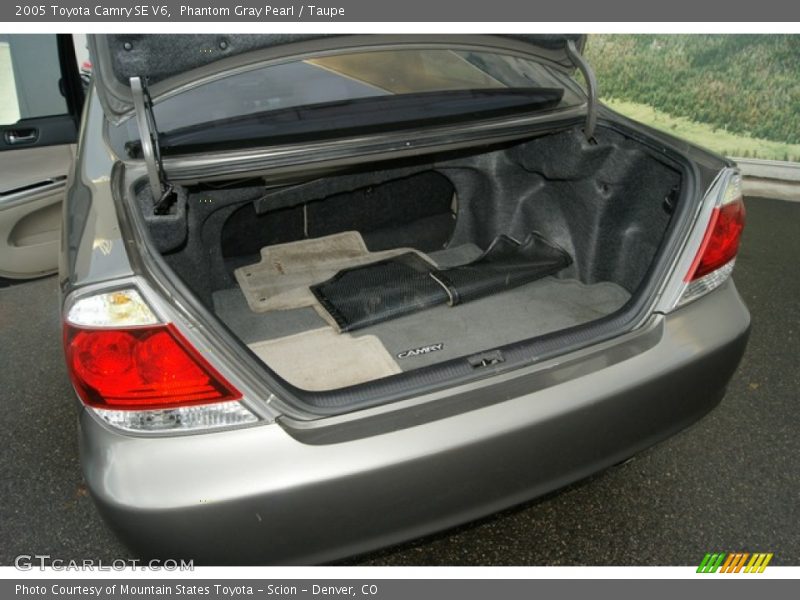 Phantom Gray Pearl / Taupe 2005 Toyota Camry SE V6
