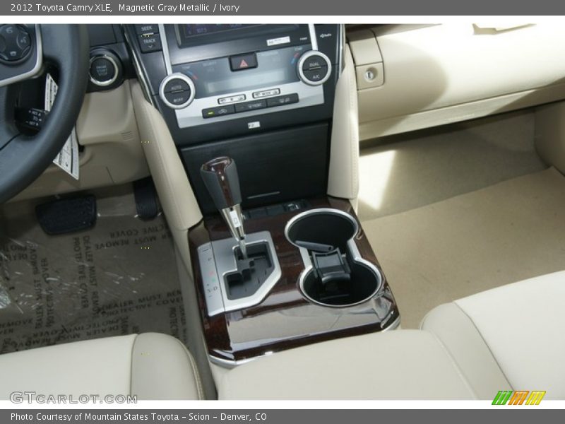 Magnetic Gray Metallic / Ivory 2012 Toyota Camry XLE