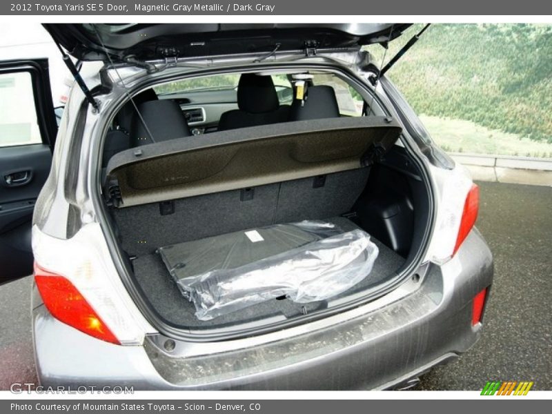 Magnetic Gray Metallic / Dark Gray 2012 Toyota Yaris SE 5 Door
