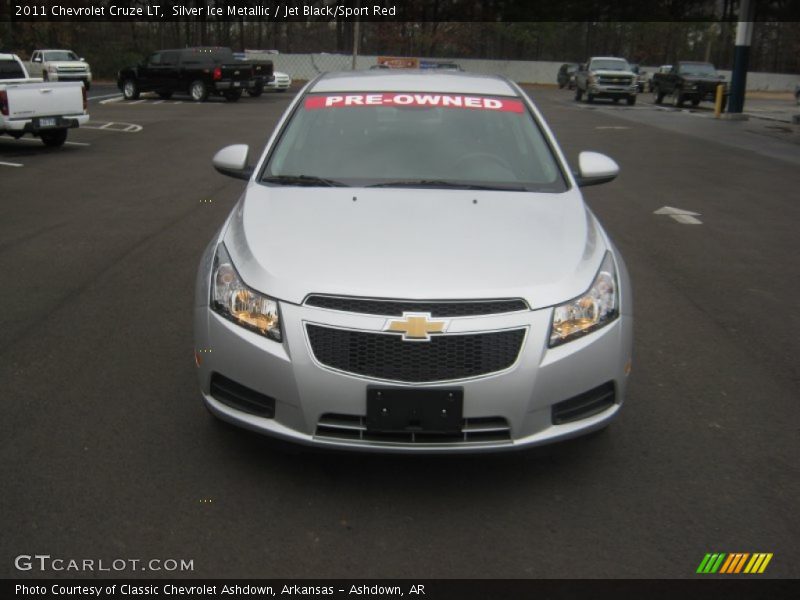 Silver Ice Metallic / Jet Black/Sport Red 2011 Chevrolet Cruze LT