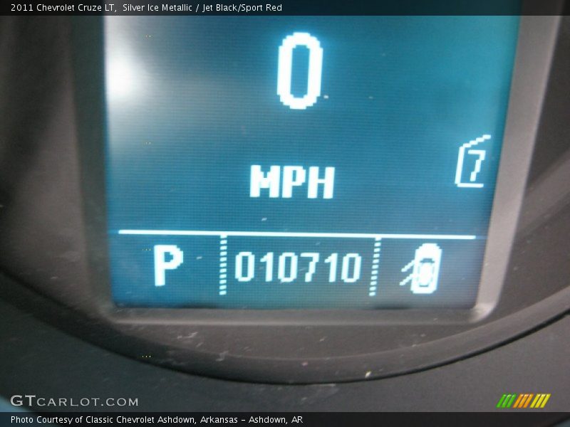 Silver Ice Metallic / Jet Black/Sport Red 2011 Chevrolet Cruze LT
