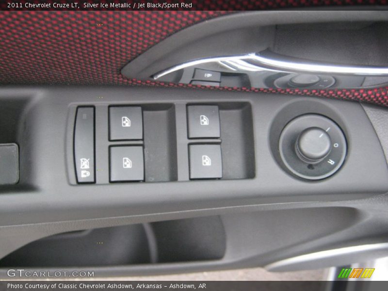 Silver Ice Metallic / Jet Black/Sport Red 2011 Chevrolet Cruze LT