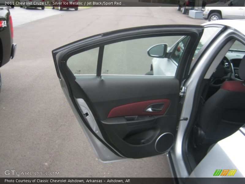 Silver Ice Metallic / Jet Black/Sport Red 2011 Chevrolet Cruze LT