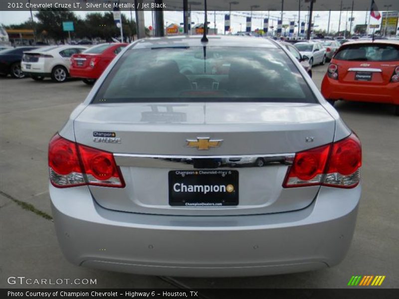 Silver Ice Metallic / Jet Black 2012 Chevrolet Cruze LT