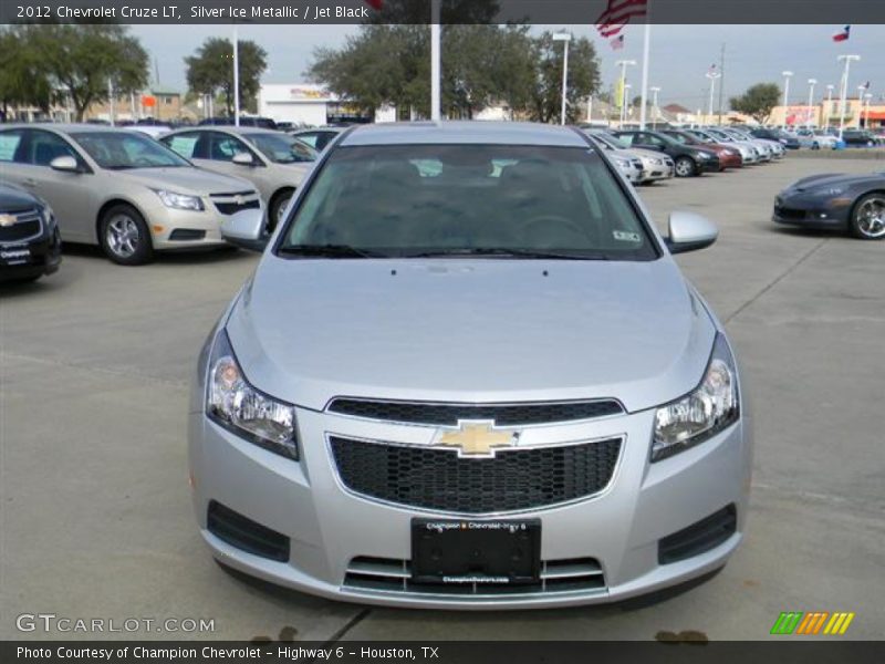 Silver Ice Metallic / Jet Black 2012 Chevrolet Cruze LT