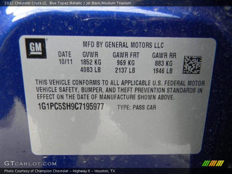 Blue Topaz Metallic / Jet Black/Medium Titanium 2012 Chevrolet Cruze LS