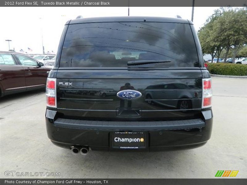 Tuxedo Black Metallic / Charcoal Black 2012 Ford Flex SE