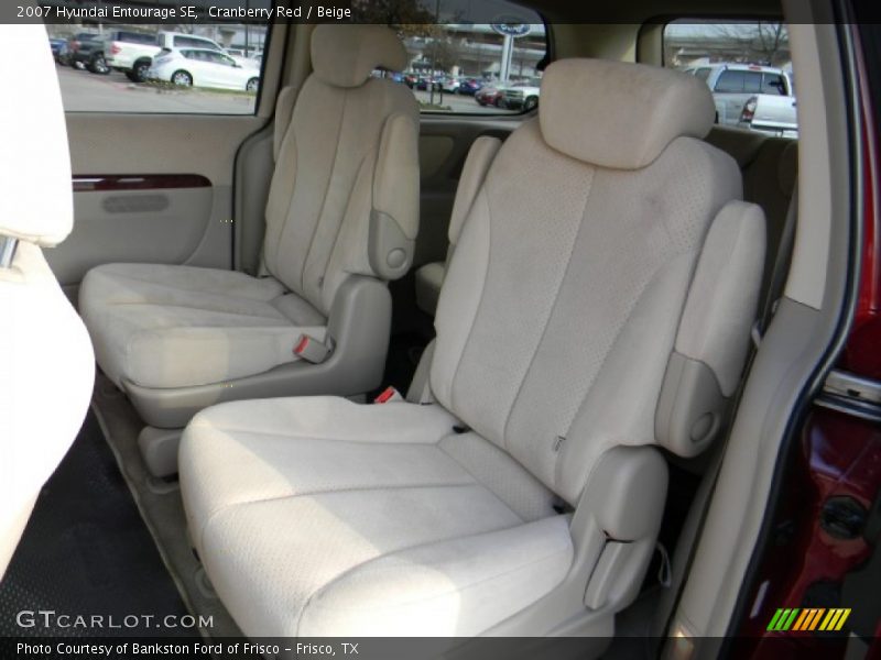 Cranberry Red / Beige 2007 Hyundai Entourage SE