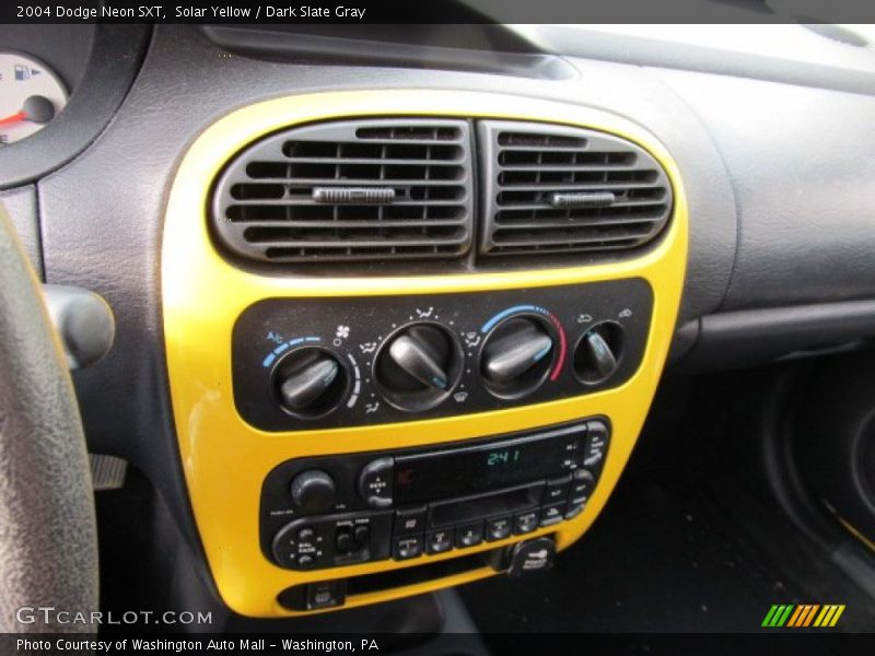 Solar Yellow / Dark Slate Gray 2004 Dodge Neon SXT