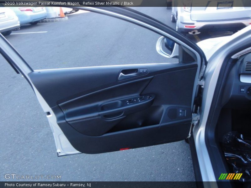 Reflex Silver Metallic / Black 2010 Volkswagen Passat Komfort Wagon