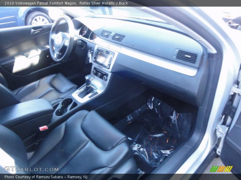 Reflex Silver Metallic / Black 2010 Volkswagen Passat Komfort Wagon