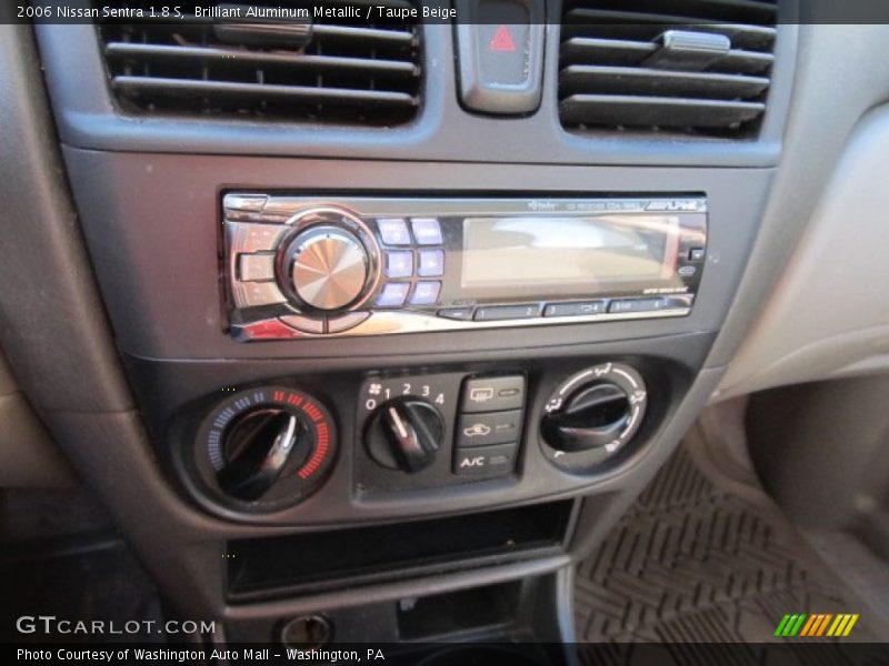 Brilliant Aluminum Metallic / Taupe Beige 2006 Nissan Sentra 1.8 S