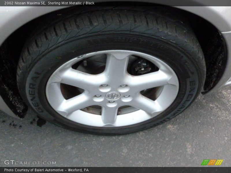 Sterling Mist Metallic / Black 2002 Nissan Maxima SE