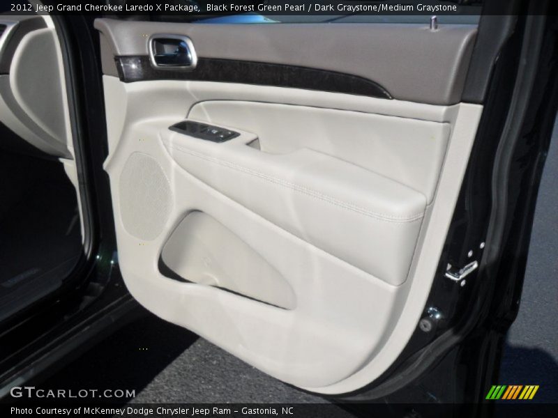 Door Panel of 2012 Grand Cherokee Laredo X Package