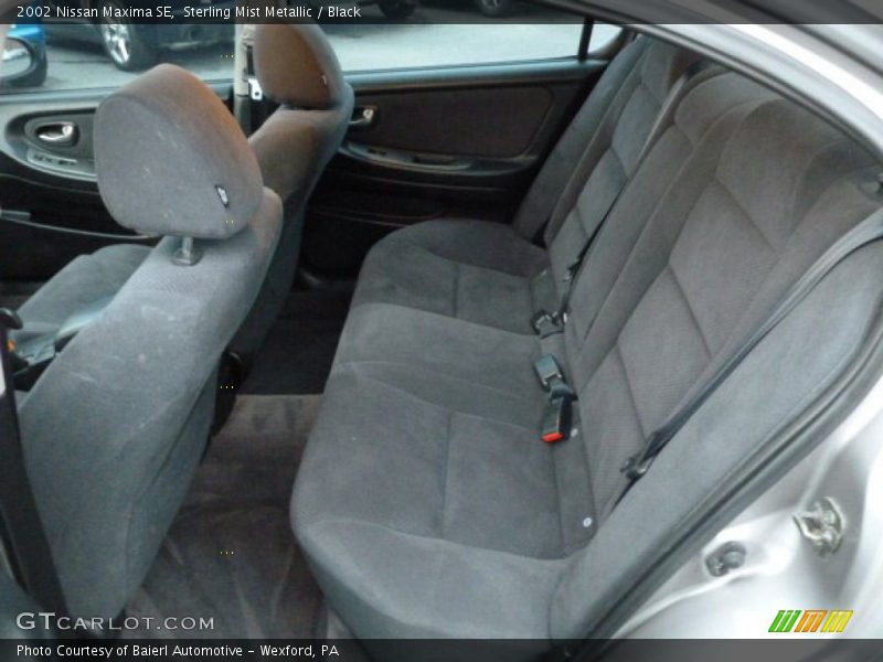 Sterling Mist Metallic / Black 2002 Nissan Maxima SE