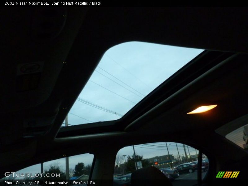 Sterling Mist Metallic / Black 2002 Nissan Maxima SE