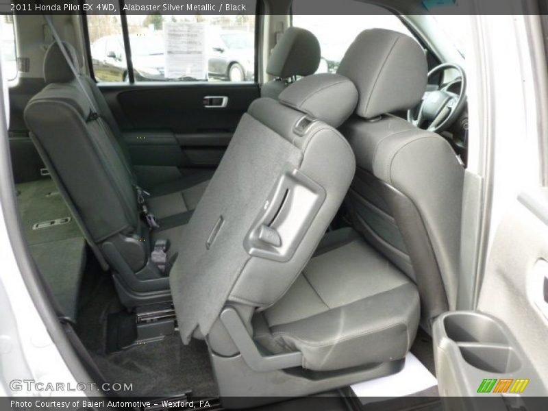 Alabaster Silver Metallic / Black 2011 Honda Pilot EX 4WD