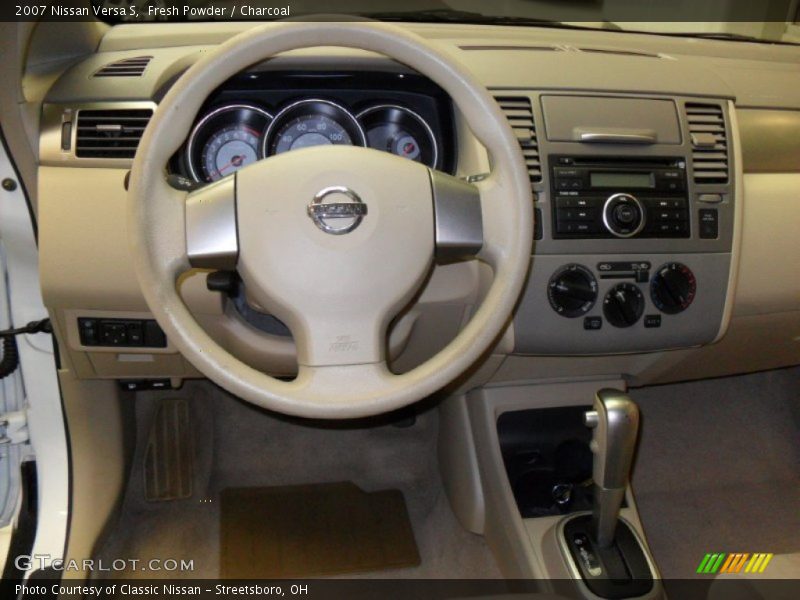 Fresh Powder / Charcoal 2007 Nissan Versa S