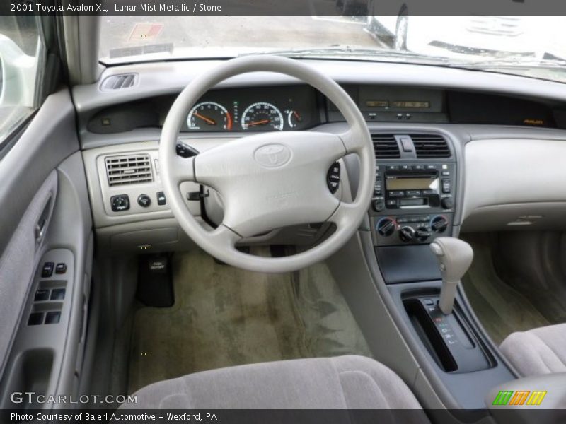 Lunar Mist Metallic / Stone 2001 Toyota Avalon XL