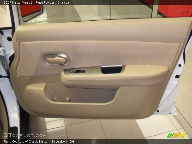 Fresh Powder / Charcoal 2007 Nissan Versa S