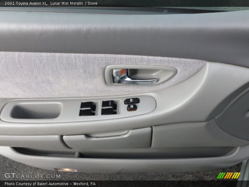 Lunar Mist Metallic / Stone 2001 Toyota Avalon XL