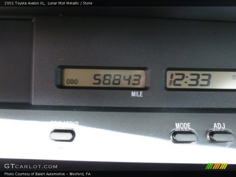 Lunar Mist Metallic / Stone 2001 Toyota Avalon XL