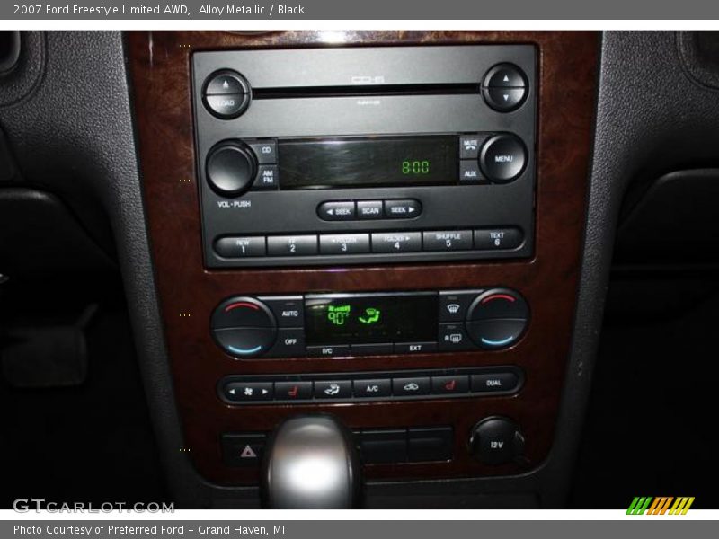 Alloy Metallic / Black 2007 Ford Freestyle Limited AWD