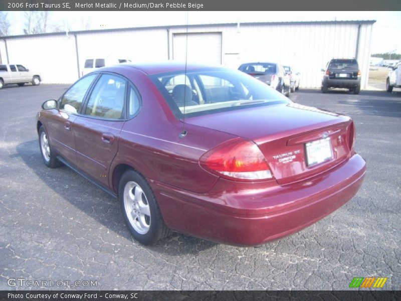 Merlot Metallic / Medium/Dark Pebble Beige 2006 Ford Taurus SE