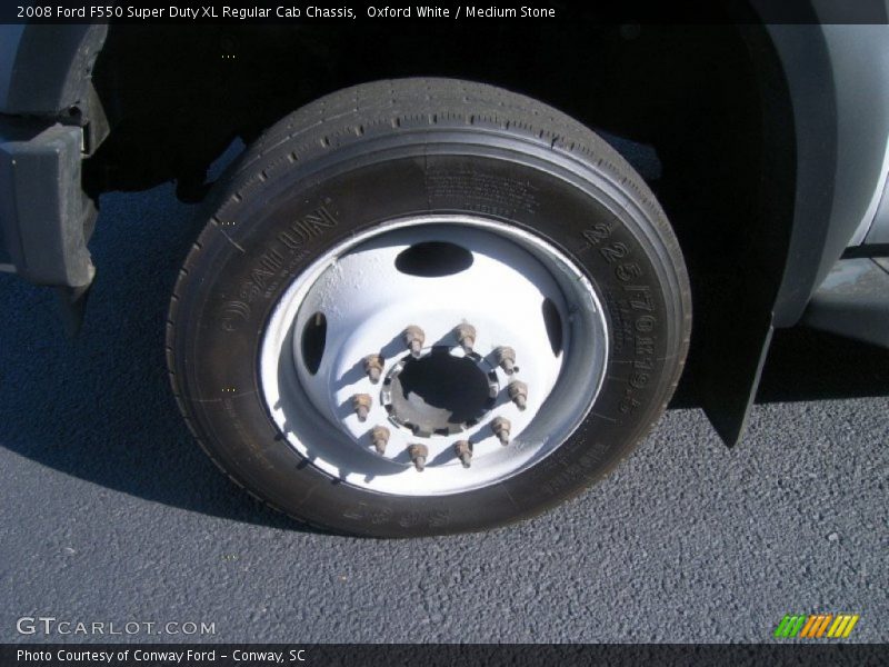 Oxford White / Medium Stone 2008 Ford F550 Super Duty XL Regular Cab Chassis