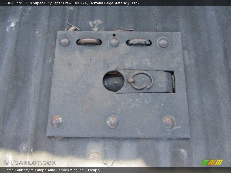 Arizona Beige Metallic / Black 2004 Ford F250 Super Duty Lariat Crew Cab 4x4