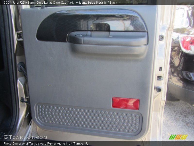Arizona Beige Metallic / Black 2004 Ford F250 Super Duty Lariat Crew Cab 4x4