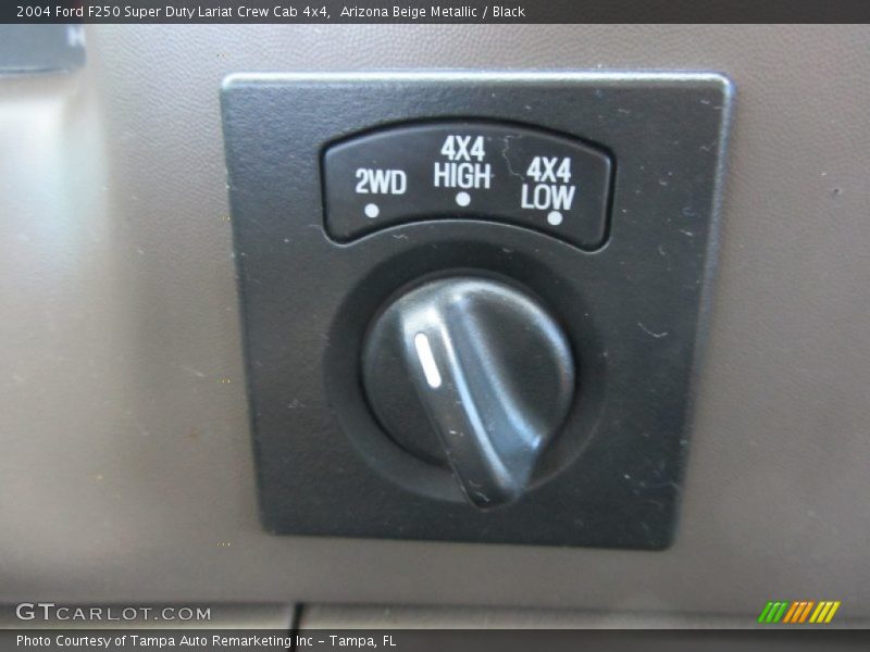 Arizona Beige Metallic / Black 2004 Ford F250 Super Duty Lariat Crew Cab 4x4