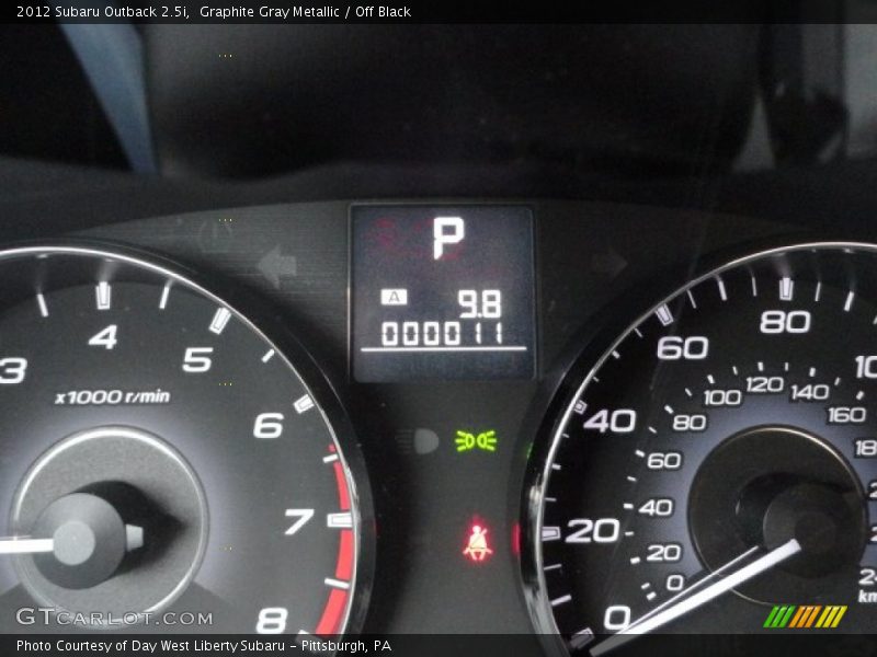 Graphite Gray Metallic / Off Black 2012 Subaru Outback 2.5i