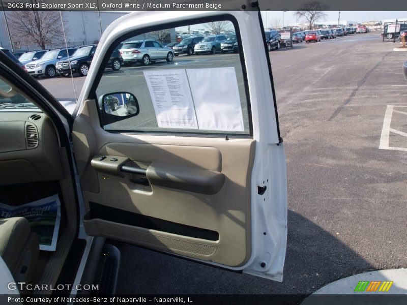 Oxford White / Medium Parchment Beige 2003 Ford Explorer Sport XLS